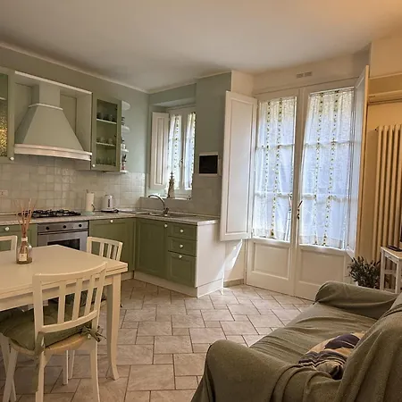 Panciroli Dei Marmi Apartment *